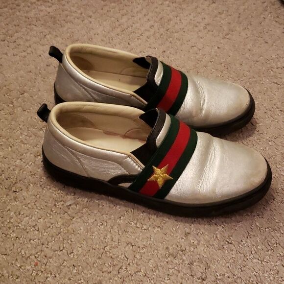 GUCCI made in Italy Metallic Silver Slip On Shoes Big Kid size 30uk - Picture 2 of 7